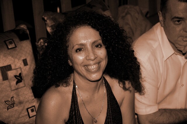min 2006 10 31 latino 201 sepia
